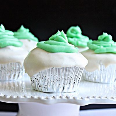 Green Velvet Creamcheese Cupcakes with Mint Buttercream