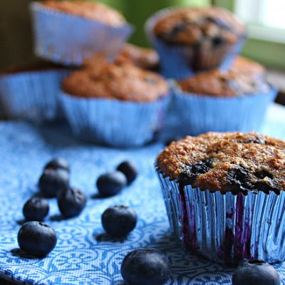 Skinny Blueberry Oatmeal Muffins