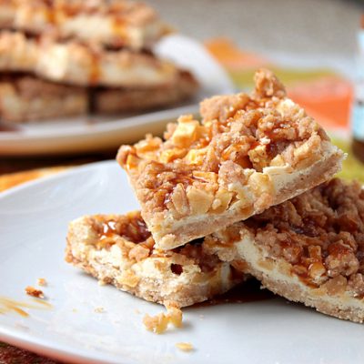 Caramel Apple Cheesecake Bars