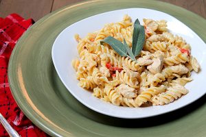gorgonzola chicken pasta