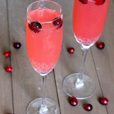 Cranberry Apple Spritzer (Mocktail Style!)