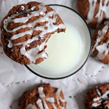 Double Chocolate Peppermint Glazed Cookies #cookies #peppermint #chocolate