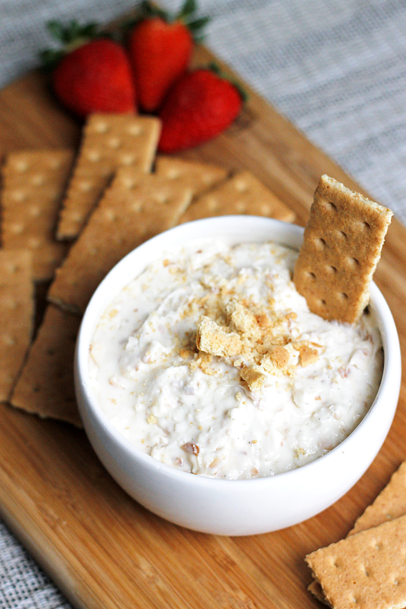 Toasted Coconut Cheesecake Dip