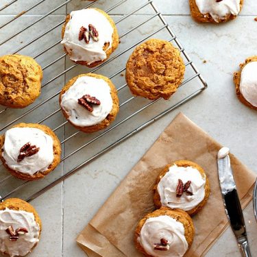 Mini Pumpkin Cakes with Maple Cream Cheese Frosting | Fabtastic Eats