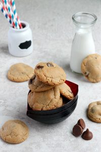 HIMYM "Sumbitch' Cookies (Peanut Butter, Chocolate, and Caramel Cookies) | Fabtastic Eats