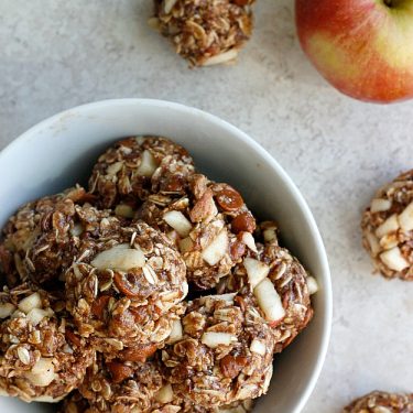 Apple Pie Energy Bites | Fabtastic Eats