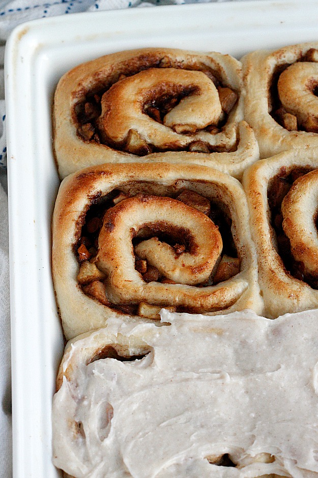 Apple Pie Cinnamon Rolls | Fabtastic Eats