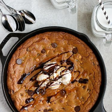 Dark Chocolate, Pumpkin Butter, & Buterscotch Skillet Cookie | Fabtastic Eats