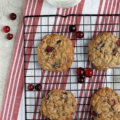 Cinnamon Cranberry Oatmeal Cookies