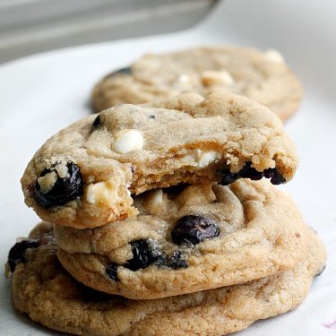 Blueberry and Cream Cookies | Fabtastic Eats