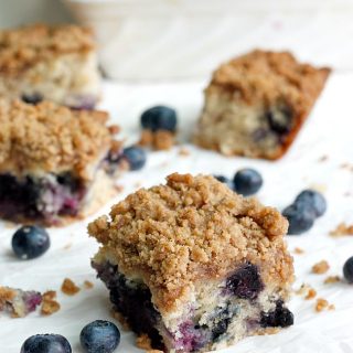 Blueberry Banana Crumb Cake | Fabtastic Eats
