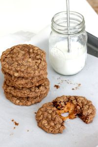 Caramel Apple Spice Oatmeal Cookies | Fabtastic Eats