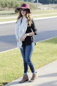 Burgundy & Black | Belle Vie